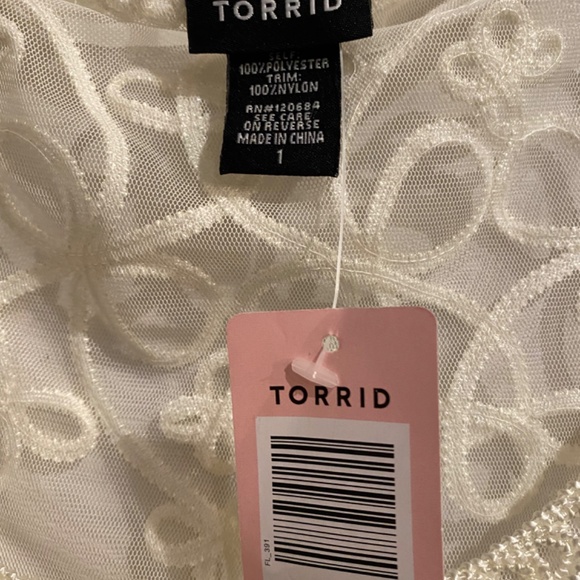 Torrid NWT Cream Lace Embroidered Tank - Picture 2 of 3